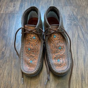 Twisted X Ladies Moccasins w/ Tooled Flowers